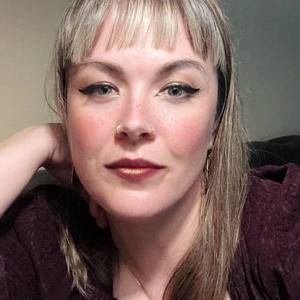 Meet your Posher, Tia